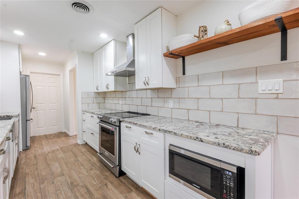 11839 High Meadow Dr - Photo 4 of 19