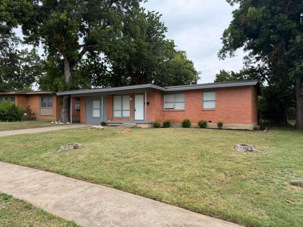 2225 Myrtlewood Dr - Photo 2 of 28