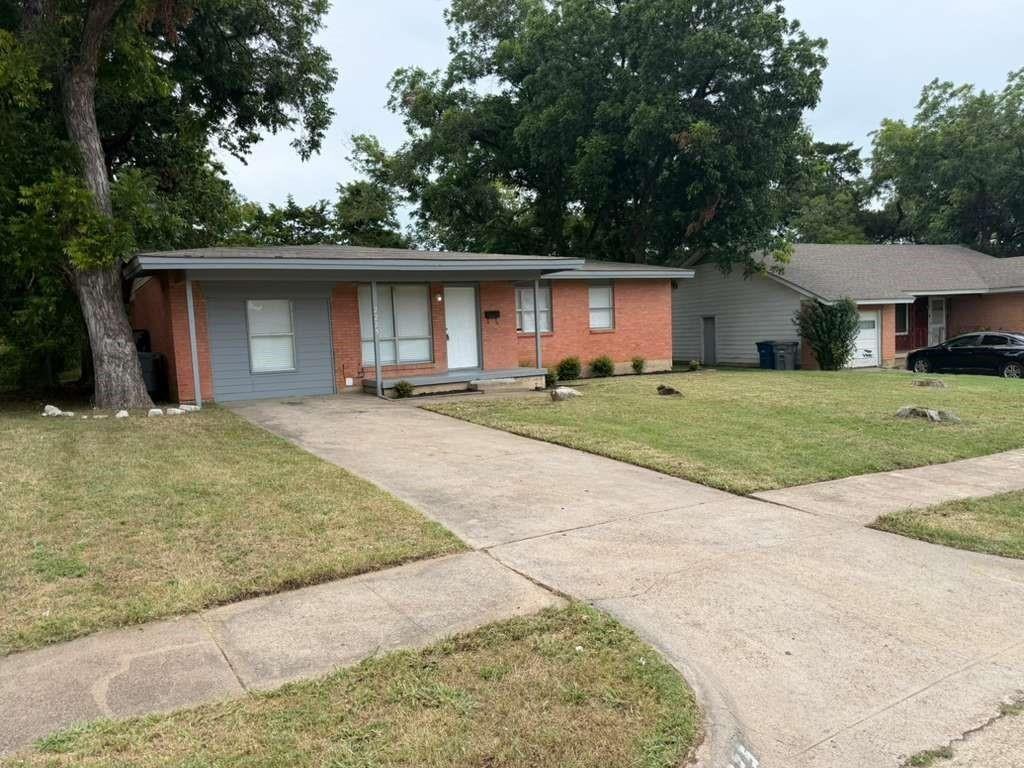2225 Myrtlewood Dr - Photo 3 of 28