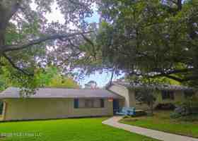 featured image of 223 Woodbine Dr