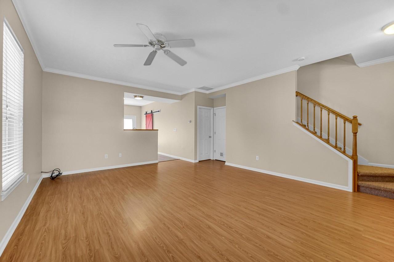 314 Village Sq - Photo 7 of 26