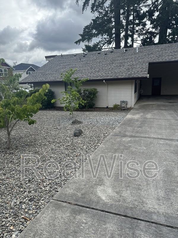 7730 Sw Eaker Pl - Photo 3 of 50