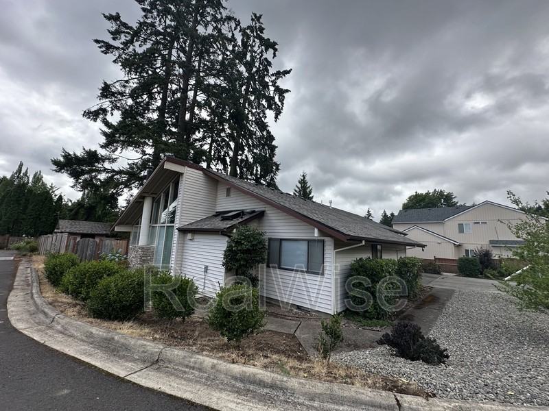 7730 Sw Eaker Pl - Photo 6 of 50