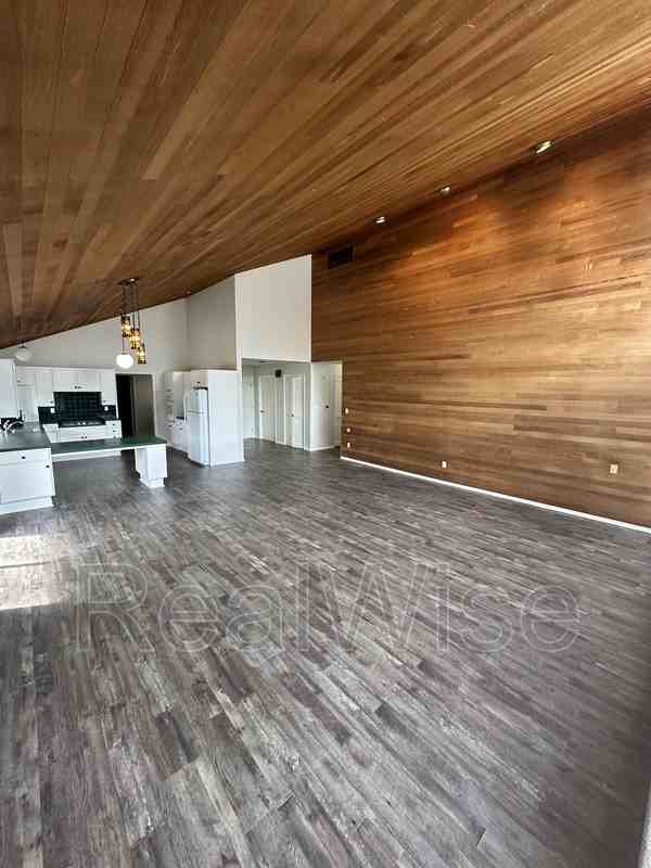 7730 Sw Eaker Pl - Photo 3 of 46