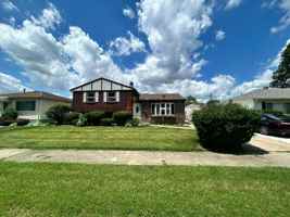 featured image of 8136 Grace Pl