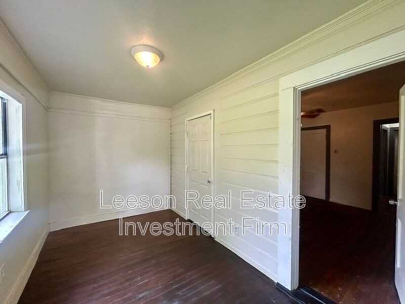 3407 Lillian St - Photo 3 of 18