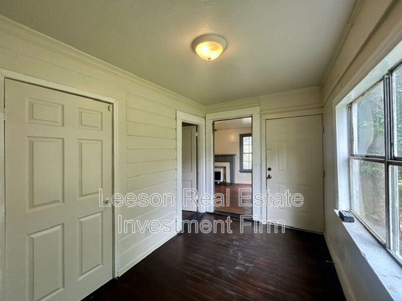 3407 Lillian St - Photo 5 of 18