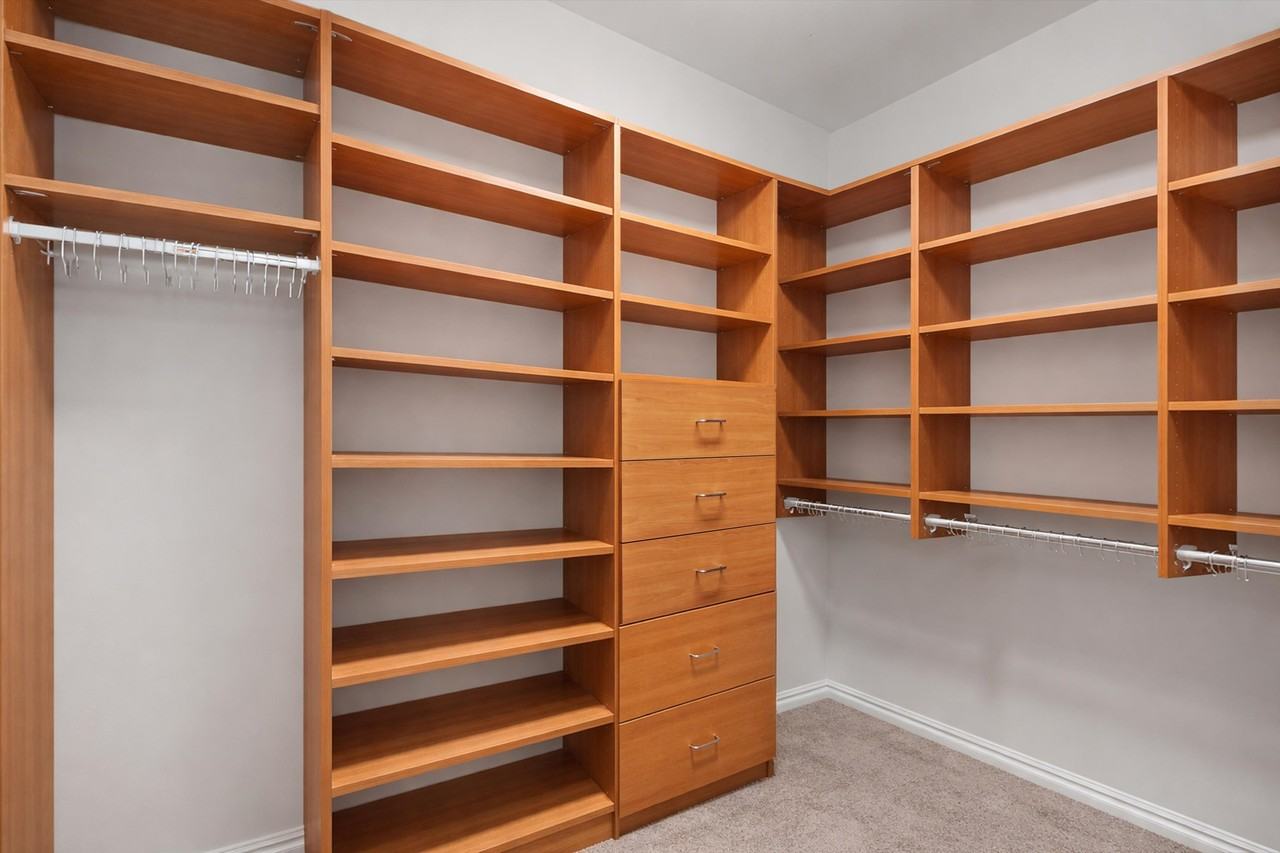 2146 N Commerce St #2146 - Photo 7 of 15