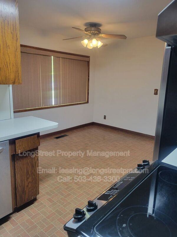 14625 Ne Knott Ct - Photo 4 of 30