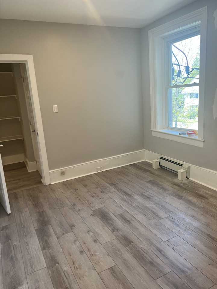 212 East Street #7 - Photo 3 of 9