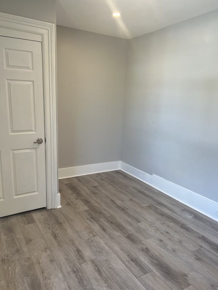 212 East Street #7 - Photo 4 of 9