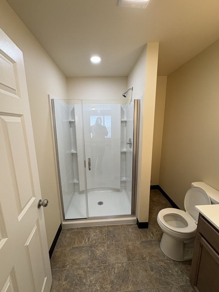 114 W Chestnut St #2E - Photo 2 of 11