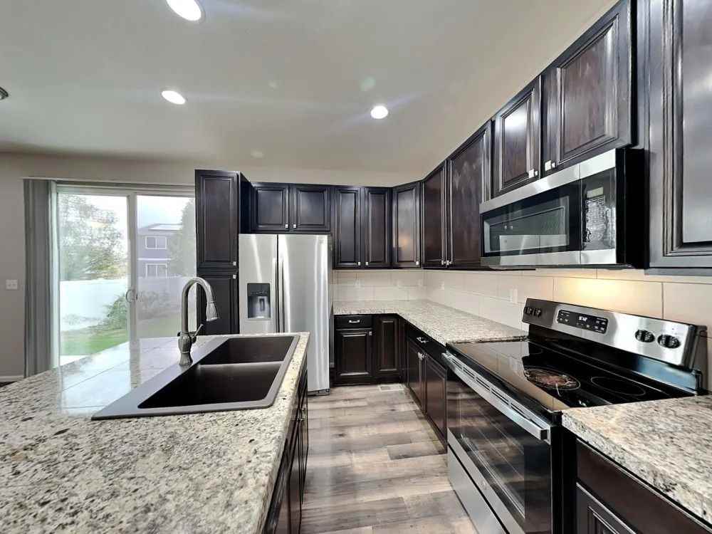 5556 Liverpool St #NA - Photo 2 of 7