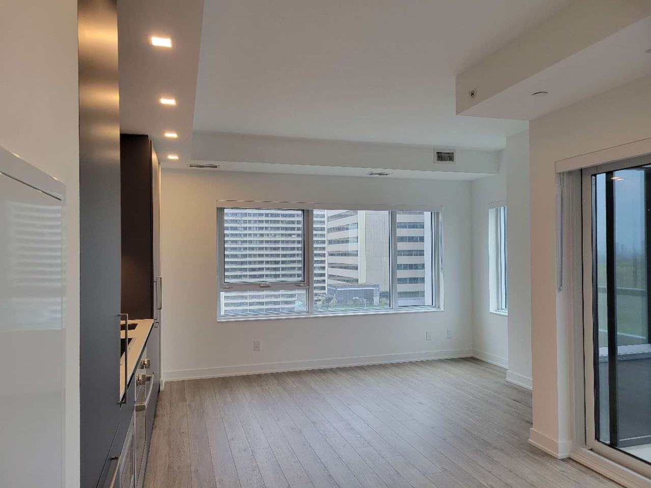 609 Sherbourne Street #1704 - Photo 5 of 12