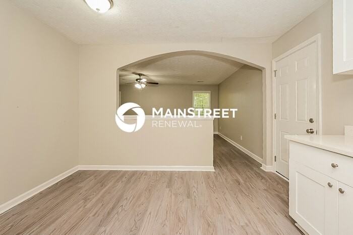 6320 Steepleridge Ct - Photo 5 of 16
