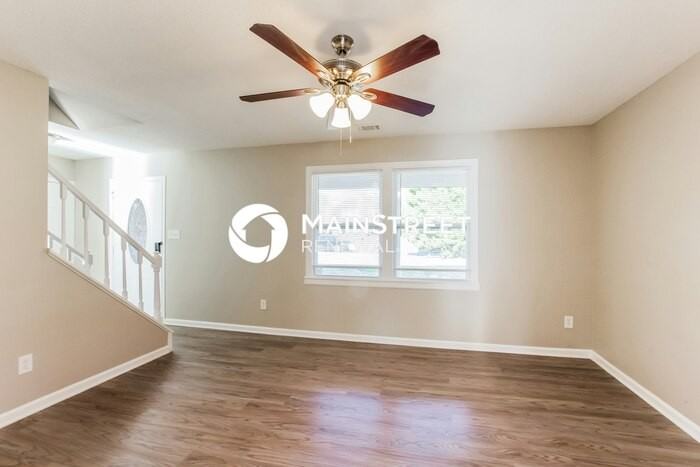 8109 Beechwood Ter - Photo 5 of 17