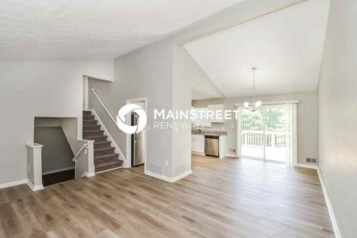 144 Hamlet Ct - Photo 5 of 18