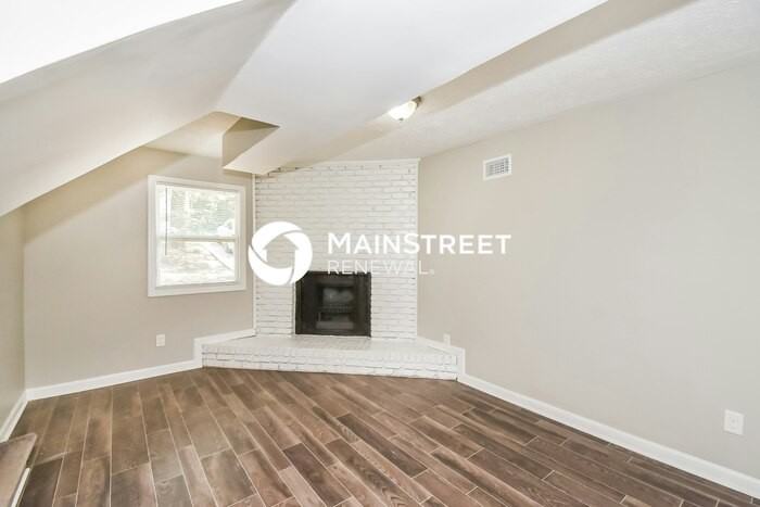 144 Hamlet Ct - Photo 6 of 18