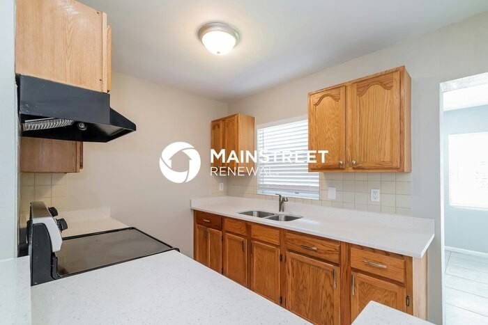 7007 Alvina Way - Photo 7 of 16