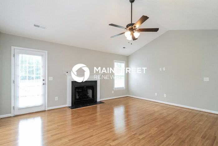 620 Wallridge Dr - Photo 2 of 16