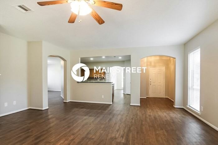 1026 Taylor Ridge Dr - Photo 6 of 17