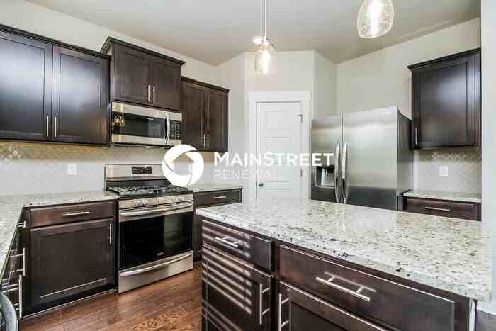 3138 Rift Ln - Photo 6 of 17