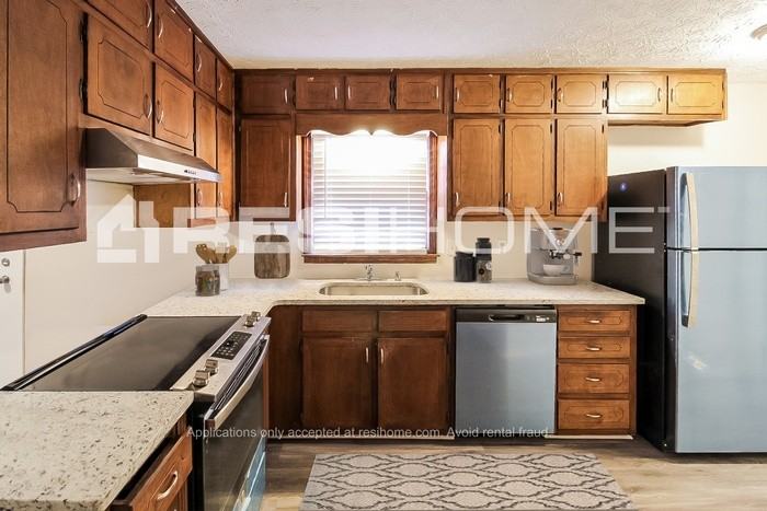 30 Allison Ct - Photo 2 of 18