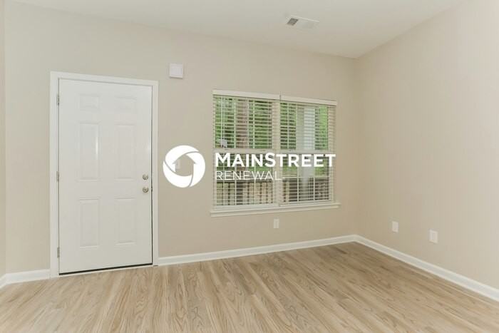 2019 Reynolds Dr Sw - Photo 4 of 17