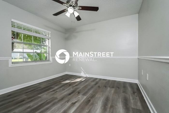 2836 Orchid Ln - Photo 7 of 16