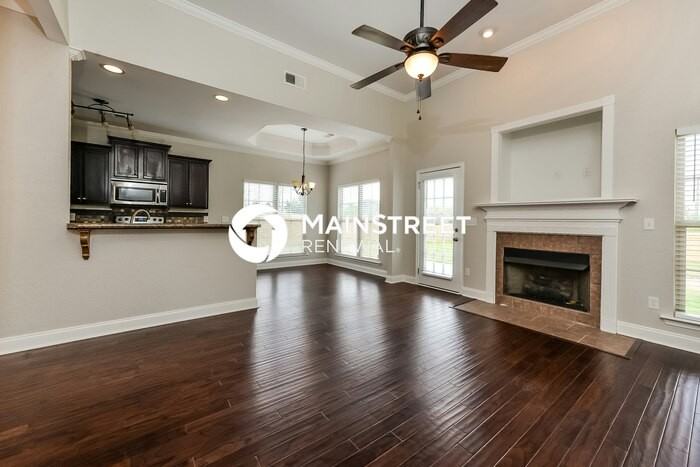 1028 Pilgrim Ln - Photo 4 of 17