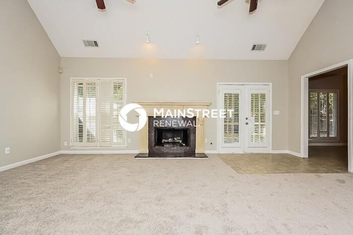 51 Southern Golf Ct - Photo 4 of 17