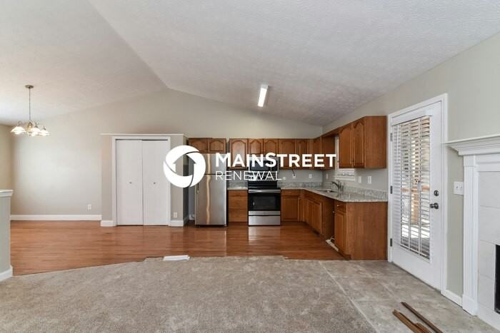 6022 Rose Ct - Photo 4 of 16