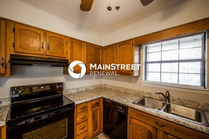 21264 Royal Dr - Photo 6 of 17