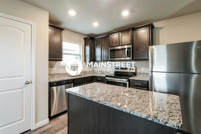 421 St James Pl - Photo 7 of 16