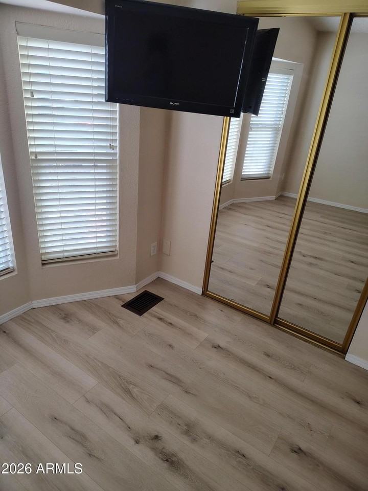 6058 S Cypress Point Dr - Photo 4 of 11