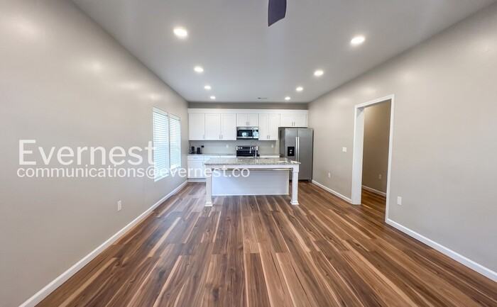1738 31st St Sw - Photo 3 of 28