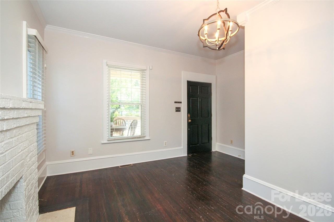 700 E 35th St - Photo 6 of 48