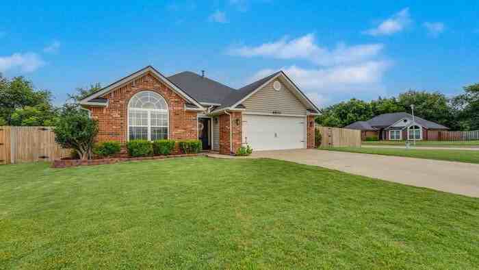 6820 Cutter Ct - Photo 2 of 21