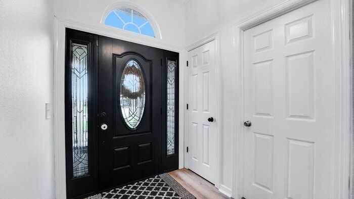 6820 Cutter Ct - Photo 3 of 21
