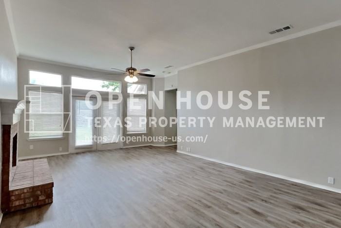 2906 Saint Vincent Dr - Photo 5 of 20