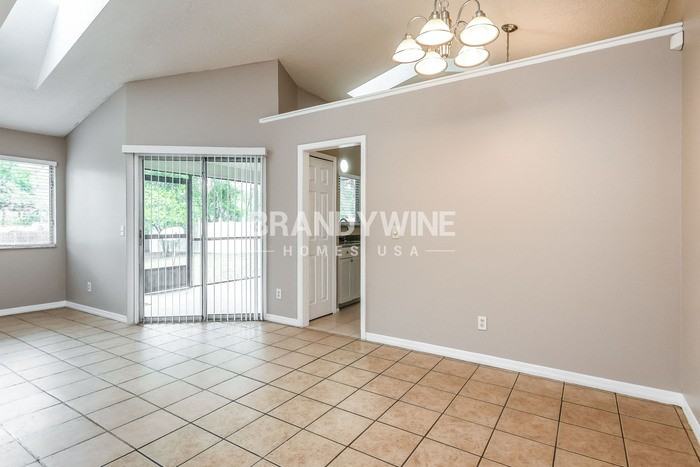 6813 Westborough Ln - Photo 7 of 20
