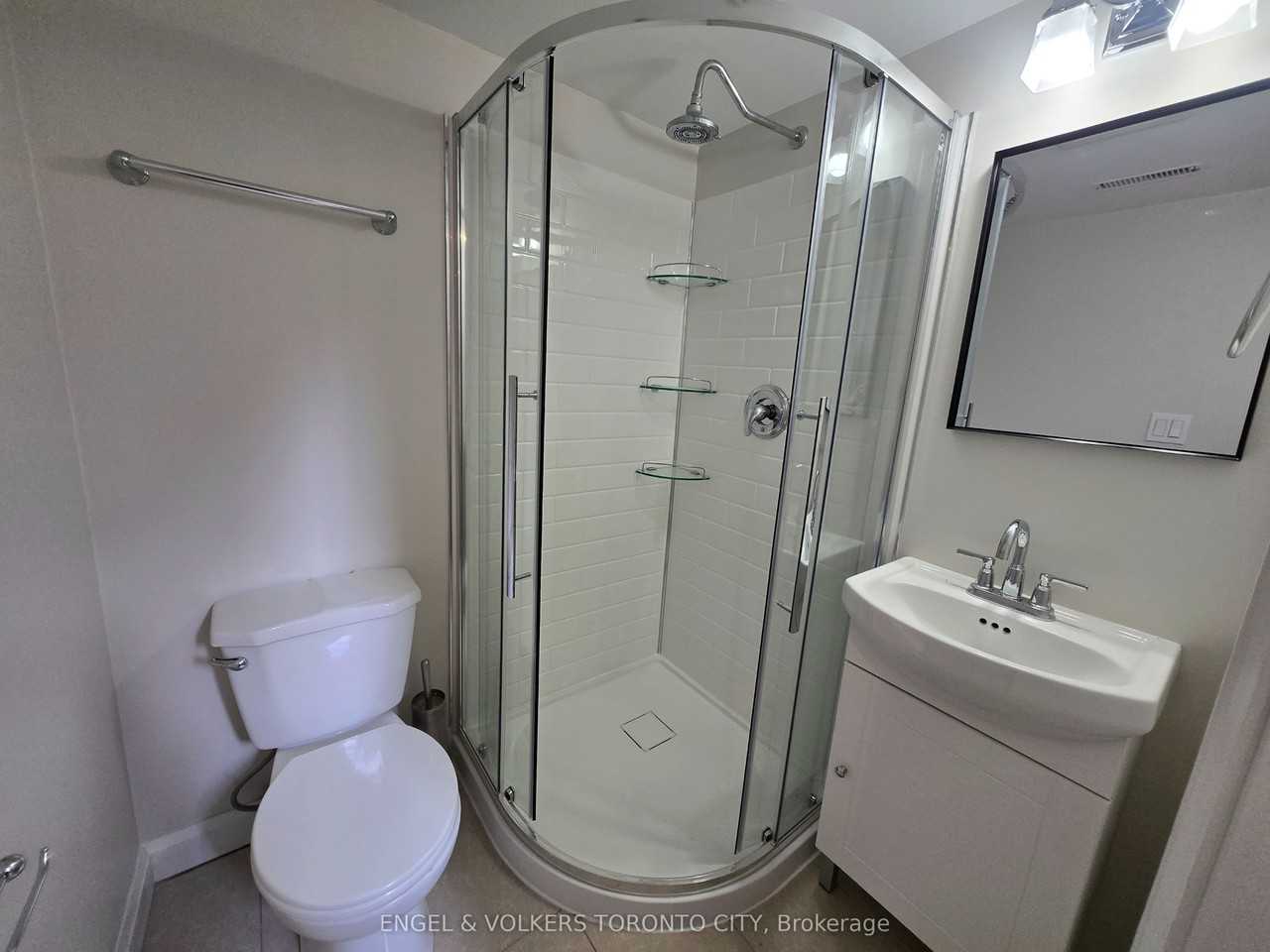 102 Crone Crt - Photo 6 of 12
