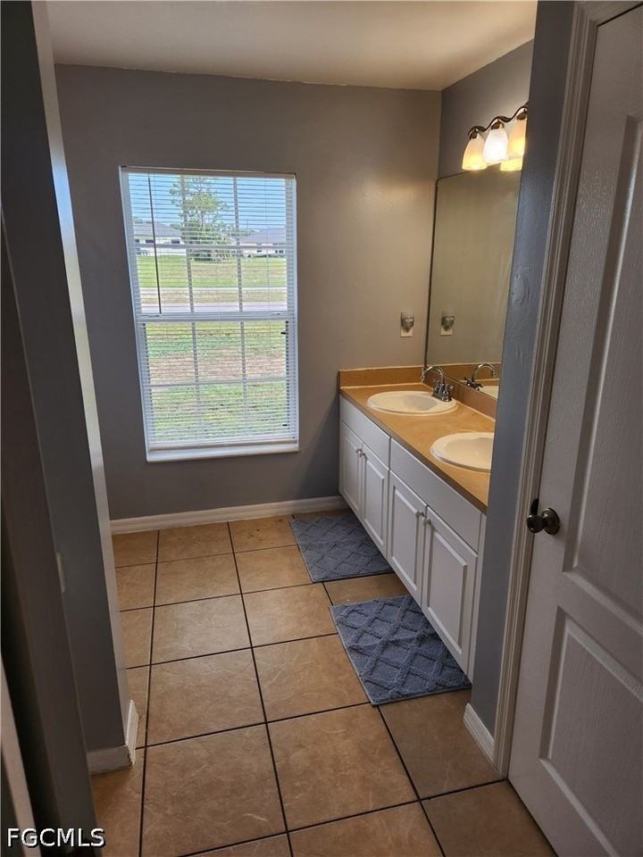 1627 S Gator Cir - Photo 3 of 14
