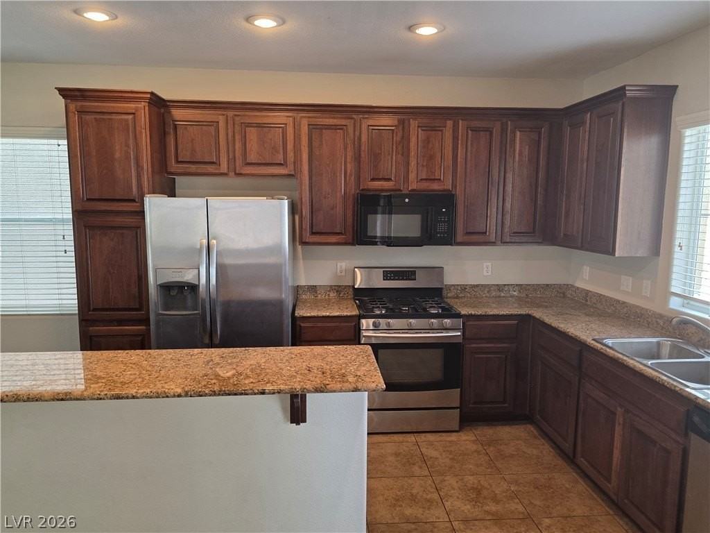 9547 Leaping Lizard St - Photo 3 of 16