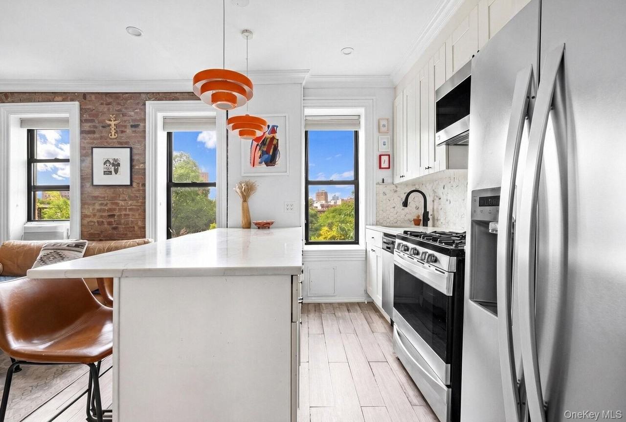 195 S 4th St #D5 - Photo 6 of 10