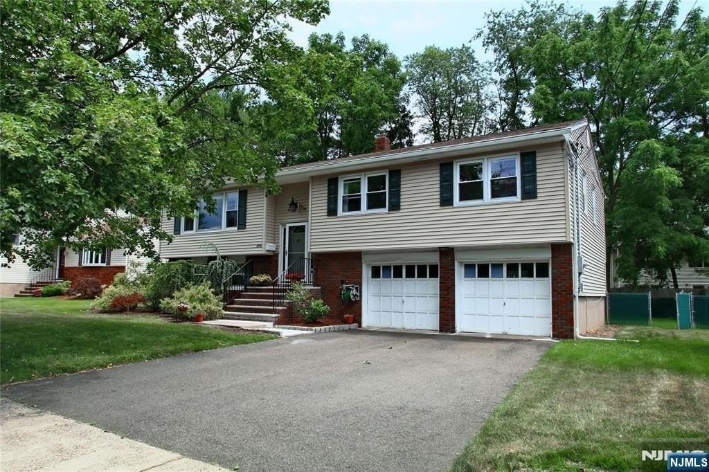 42-05 Naugle Dr