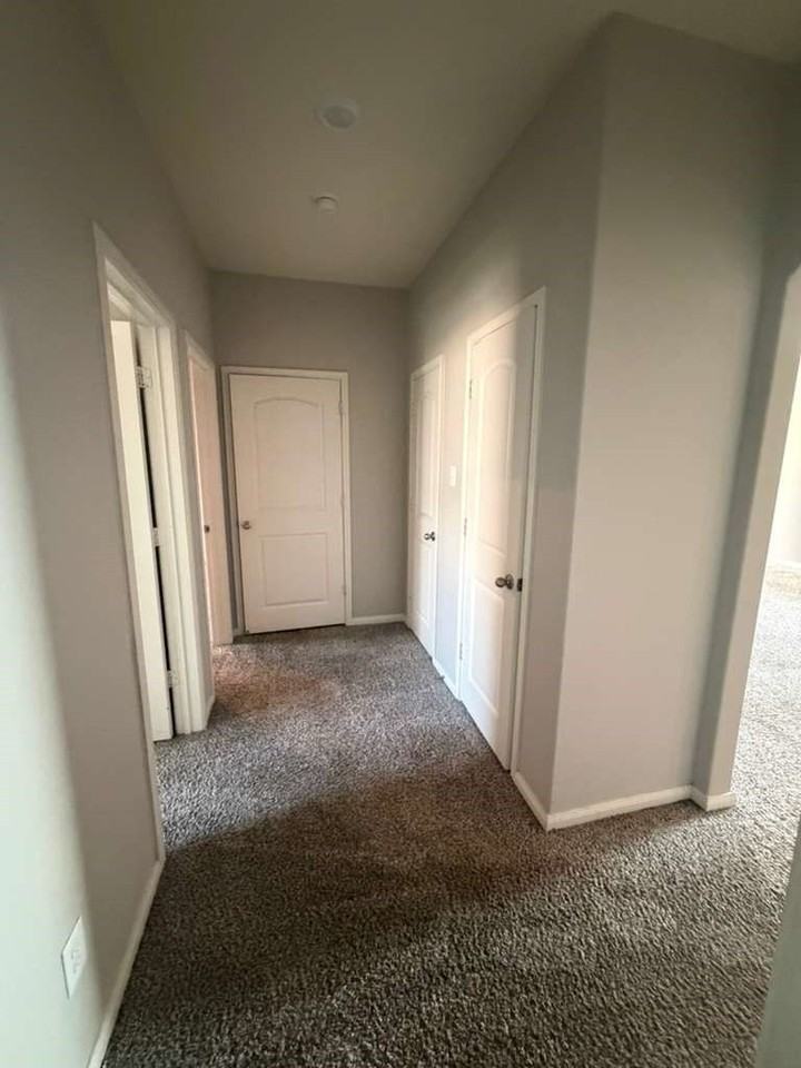 310 Foster Ln - Photo 7 of 15