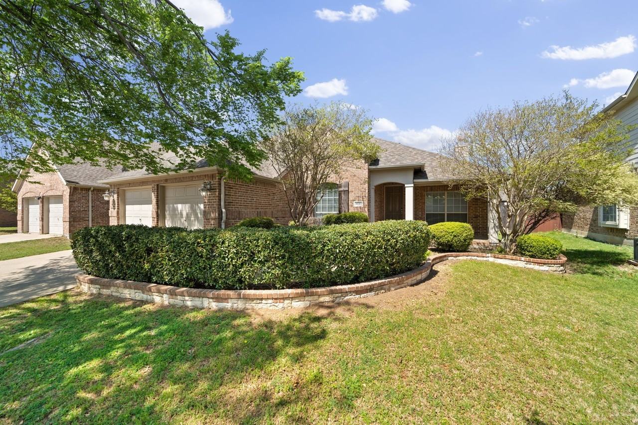 2653 Whispering Trl - Photo 3 of 35