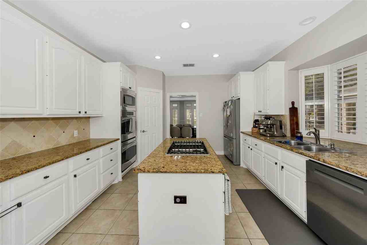 205 Bob O Link Dr - Photo 3 of 13