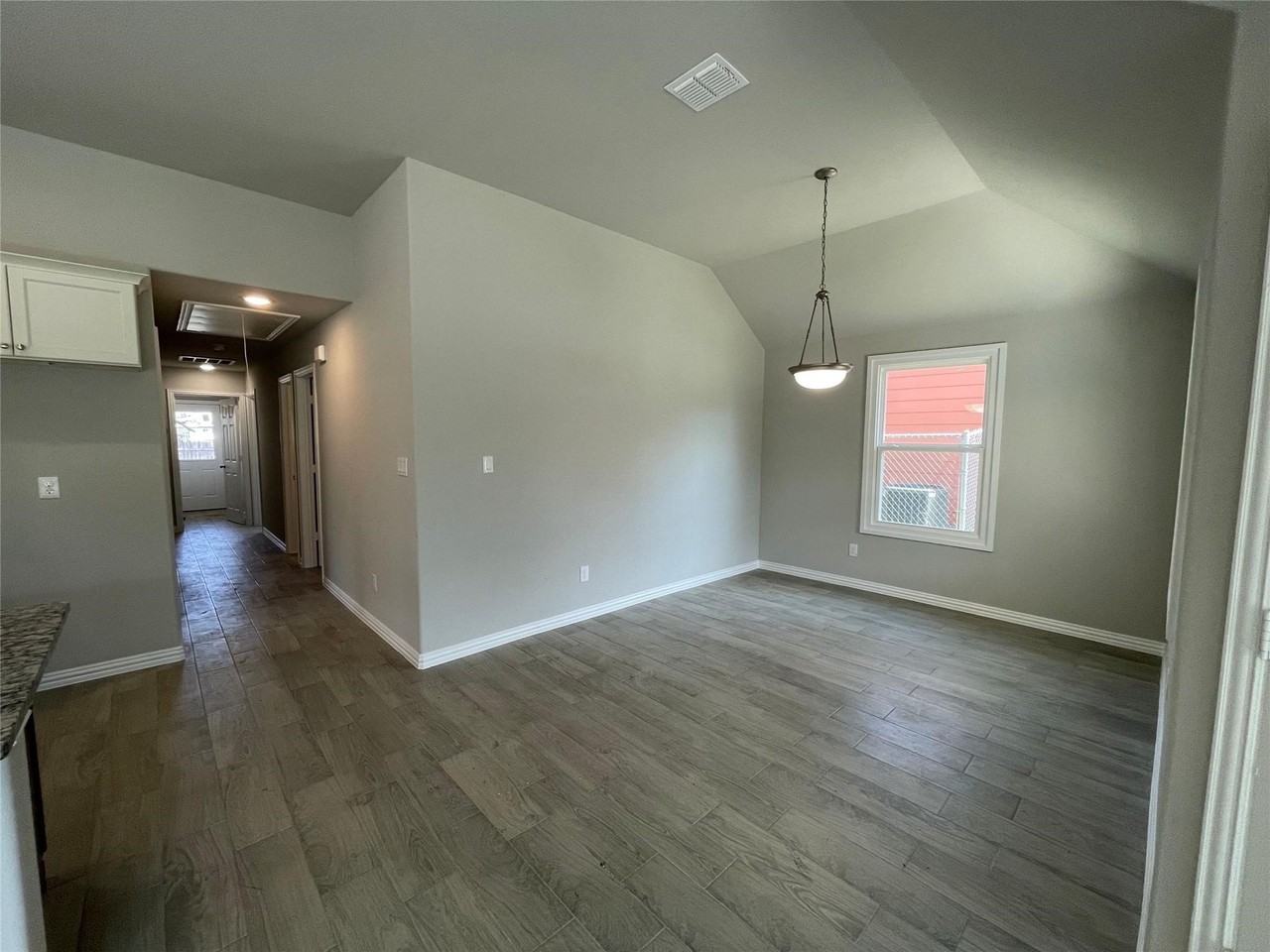 1019 E Hattie St - Photo 7 of 28
